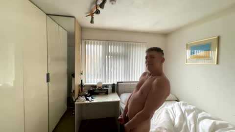 Snapshot of hornylondo chatting on February 4, 2026, 8:53 am Hornylondon online show from February 4, 2026, 8:53 am