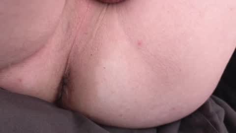 Snapshot of hornymilf39 chatting on February 7, 2025, 6:14 am HawkTuah online show from February 7, 2025, 6:14 am