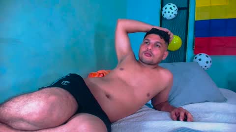 Snapshot of hornyshow1 chatting on May 30, 2026, 4:20 am hornyshow1 online show from May 30, 2026, 4:20 am