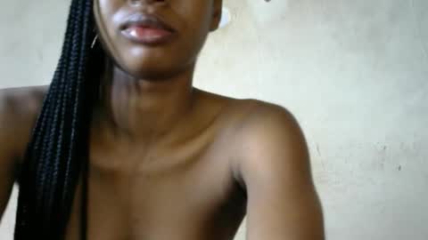 Snapshot of hornyslut_xx chatting on March 7, 2026, 8:11 am Bella online show from March 7, 2026, 8:11 am