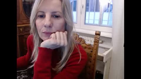Snapshot of hornyssima chatting on December 16, 2025, 3:17 pm Hornyssima online show from December 16, 2025, 3:17 pm