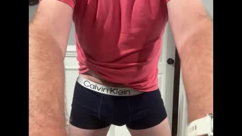 Snapshot of hornyusa13 chatting on September 15, 2025, 10:32 pm hornyusa13 online show from September 15, 2025, 10:32 pm