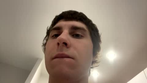 Robert online show from December 10, 2024, 11:30 pm