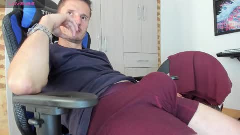 Snapshot of horse_man2 chatting on October 9, 2025, 8:40 pm horse_man2 online show from October 9, 2025, 8:40 pm