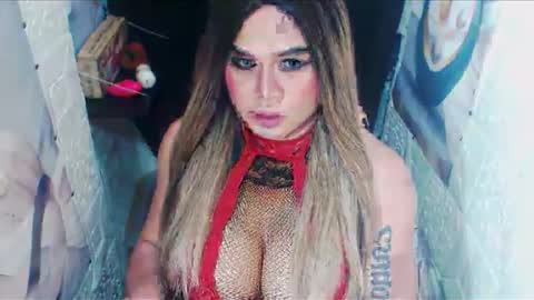 YOUR MAJESTY LUCY PEARL online show from December 14, 2025, 12:05 am