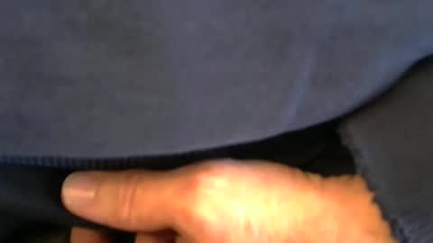 hot4lunch57 online show from December 3, 2024, 6:06 pm