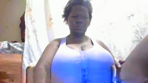 Snapshot of hot_alynn chatting on January 6, 2026, 9:46 am ALLYN online show from January 6, 2026, 9:46 am