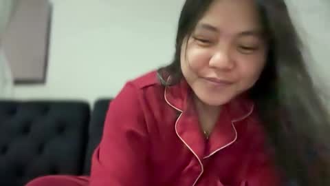 ANDREA online show from December 5, 2025, 2:25 pm