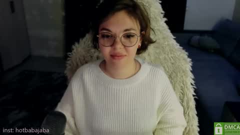 Snapshot of hot_babayaga chatting on March 3, 2025, 6:44 pm online show from March 3, 2025, 6:44 pm