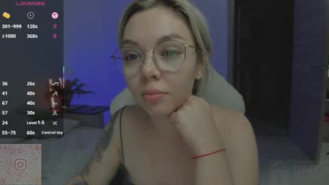 Snapshot of hot_babayaga chatting on September 20, 2025, 3:57 pm online show from September 20, 2025, 3:57 pm