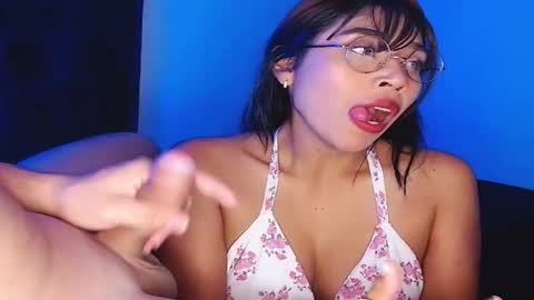 hot_boy_2027 online show from April 17, 2026, 6:33 pm