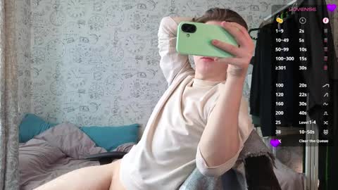 Snapshot of hot_boy_oscar chatting on April 5, 2026, 11:18 am Oscar online show from April 5, 2026, 11:18 am