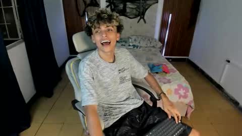 hot bunny online show from November 3, 2025, 1:08 am