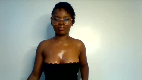 sweet cammy online show from June 15, 2026, 6:37 am