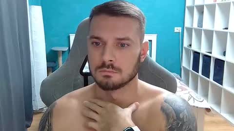 Snapshot of hot_cap_77 chatting on November 6, 2025, 1:23 pm hot_cap_77 online show from November 6, 2025, 1:23 pm