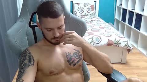 Snapshot of hot_cap_77 chatting on November 7, 2025, 4:51 pm hot_cap_77 online show from November 7, 2025, 4:51 pm