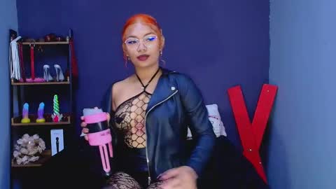 Snapshot of hot_chocolate_4u chatting on February 11, 2025, 3:51 pm hot chocolate 4u online show from February 11, 2025, 3:51 pm