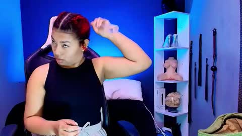 Snapshot of hot_chocolate_4u chatting on September 9, 2025, 12:05 pm hot chocolate 4u online show from September 9, 2025, 12:05 pm