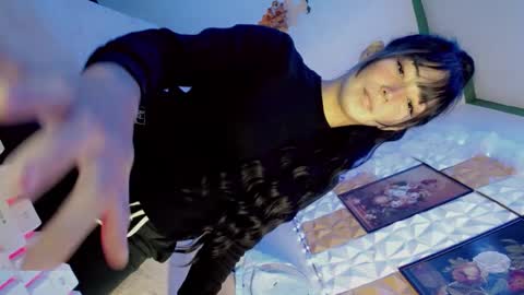 its me CLAUDIA online show from February 25, 2025, 6:58 am