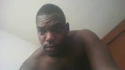 Snapshot of hot_frozone chatting on October 21, 2025, 12:28 pm hot_frozone online show from October 21, 2025, 12:28 pm