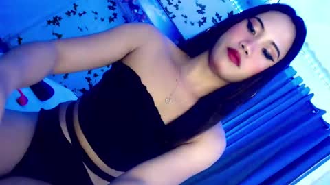 Snapshot of hot_fuckingmedusa69 chatting on January 2, 2025, 4:35 pm Naughty Allison online show from January 2, 2025, 4:35 pm