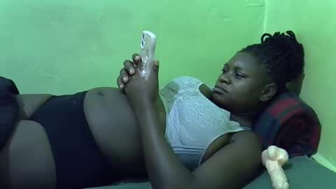 hot_girlly online show from December 20, 2025, 4:52 am