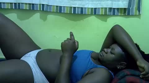 Snapshot of hot_girlly chatting on February 10, 2026, 6:39 am hot_girlly online show from February 10, 2026, 6:39 am