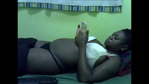 Snapshot of hot_girlly chatting on February 14, 2026, 1:57 am hot_girlly online show from February 14, 2026, 1:57 am