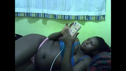 Snapshot of hot_girlly chatting on February 28, 2026, 7:37 pm hot_girlly online show from February 28, 2026, 7:37 pm