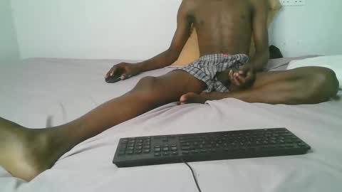 hot_guys88 online show from May 7, 2026, 2:11 pm