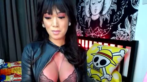 Jessica Cumshow FOLLOW ME online show from March 11, 2026, 5:35 am