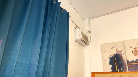 hot_kianxx online show from November 24, 2025, 3:23 pm