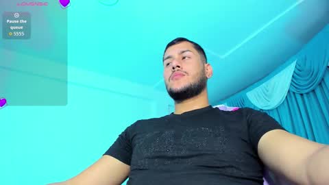 Snapshot of hot_latino_boy_ chatting on November 4, 2025, 5:50 am Alejandro online show from November 4, 2025, 5:50 am