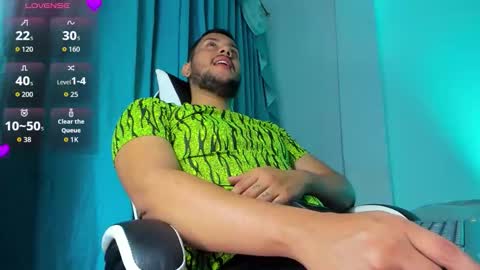 Snapshot of hot_latino_boy_ chatting on February 20, 2026, 12:07 am Alejandro online show from February 20, 2026, 12:07 am