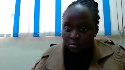 Linah online show from November 3, 2025, 12:50 pm