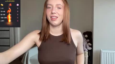 Lina online show from November 11, 2025, 8:25 am