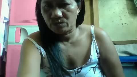 hotmama online show from October 28, 2025, 7:45 am