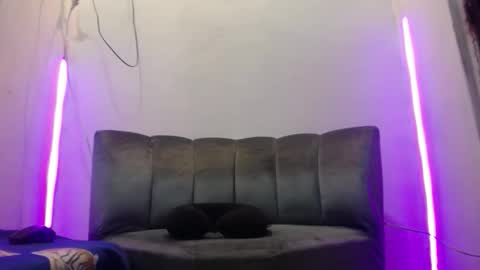 Snapshot of hot_mann11 chatting on March 3, 2026, 2:50 am angel online show from March 3, 2026, 2:50 am