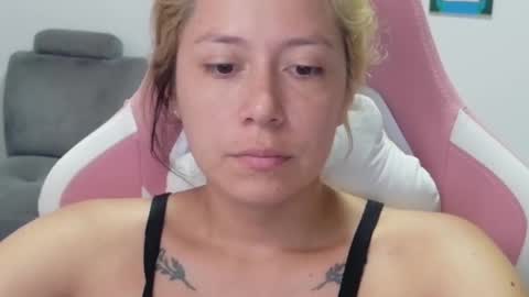 Snapshot of hot_mommymia chatting on March 23, 2026, 1:48 pm Mia online show from March 23, 2026, 1:48 pm