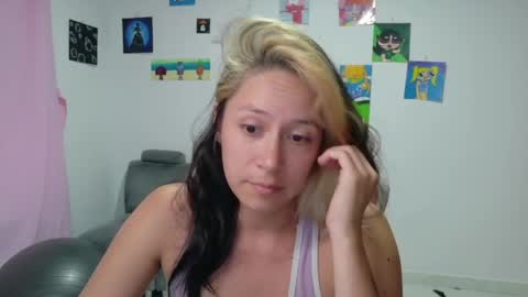 Snapshot of hot_mommymia chatting on March 27, 2026, 10:53 pm Mia online show from March 27, 2026, 10:53 pm