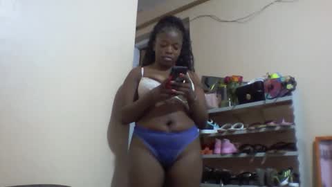 Snapshot of hot_nisha33 chatting on September 8, 2025, 8:52 pm hot_nisha33 online show from September 8, 2025, 8:52 pm