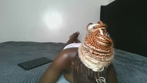 Hot petite online show from March 25, 2026, 5:52 pm