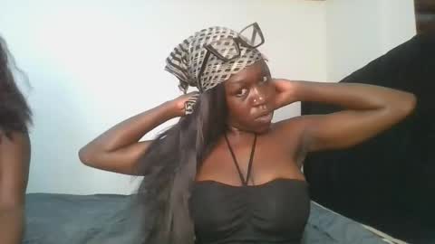 Hot petite online show from April 8, 2026, 9:04 pm