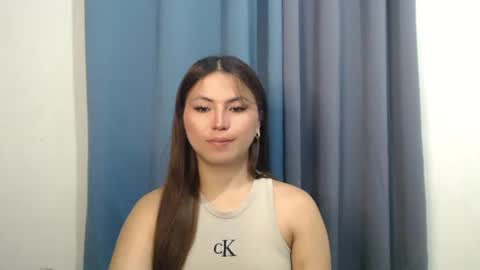 Snapshot of hot_precious_nikki chatting on February 23, 2026, 5:43 pm Nikki online show from February 23, 2026, 5:43 pm