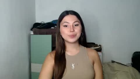 Snapshot of hot_precious_nikki chatting on April 29, 2026, 11:03 am Nikki online show from April 29, 2026, 11:03 am
