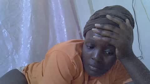 Snapshot of hot_raylah chatting on April 29, 2026, 10:41 am RAYLAH online show from April 29, 2026, 10:41 am