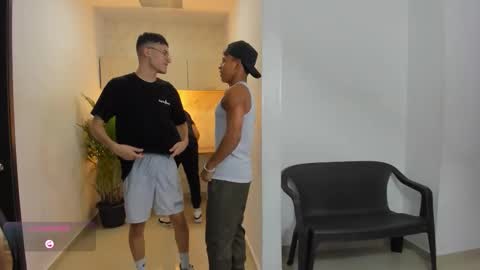 Vanesa Oliver and Andrew online show from October 12, 2025, 11:04 pm