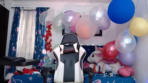 Snapshot of hot_sexy_bunny chatting on February 6, 2025, 12:37 pm hot sexy bunny online show from February 6, 2025, 12:37 pm