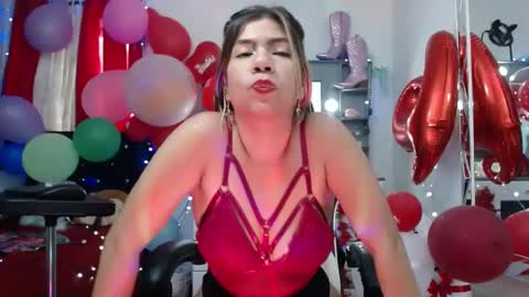 Snapshot of hot_sexy_bunny chatting on February 12, 2025, 3:49 pm hot sexy bunny online show from February 12, 2025, 3:49 pm