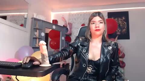 Snapshot of hot_sexy_bunny chatting on March 6, 2025, 7:47 am hot sexy bunny online show from March 6, 2025, 7:47 am